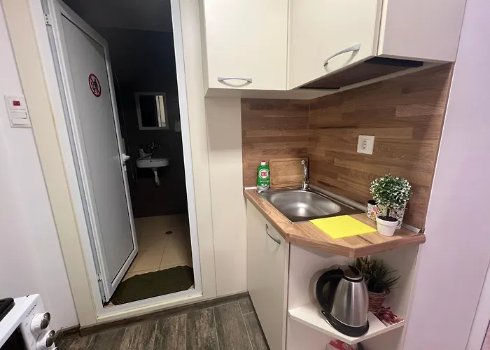 Sea דירה וארנה